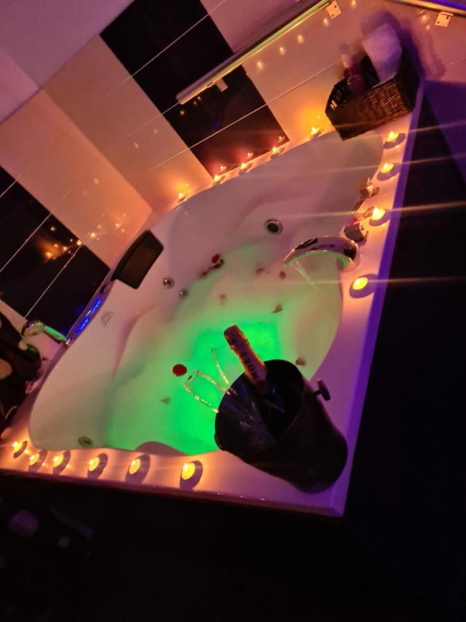 Karma Luxury Room Bucharest Luaran gambar
